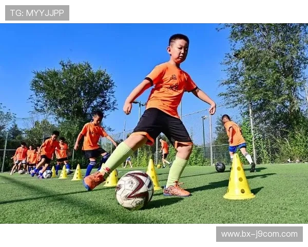 为什么踢足球时必须穿背心这背后隐藏了哪些科学与团队协作的秘密